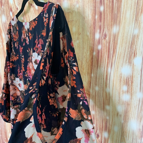 Lulus Shifting Dear Dress Size Small Cold Shoulder 3/4 Sleeves. Party Dress - Picture 5 of 9